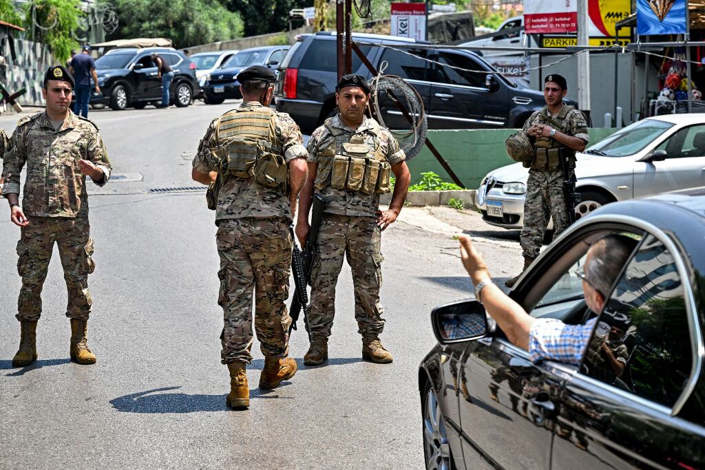 Ejército libanés en las cercanías de la embajada estadounidense en Beirut. Foto: JOSEPH EID/AFP via Getty Images
