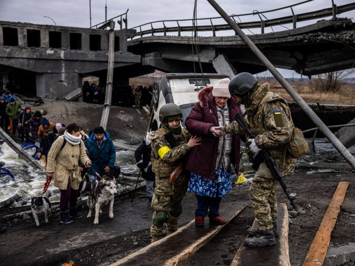 Moscú abrirá corredores humanitarios diarios desde Ucrania hacia Rusia