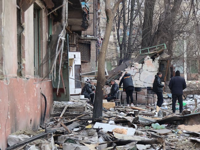 Según el presidente ucraniano, Volodímir Zelenski, las tropas de Ucrania ascienden a 44.000 en el Donbás, y el objetivo principal de Rusia es rodearlas. (Leon Klein/Anadolu Agency via Getty Images)