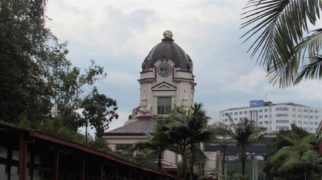 Comunicado de docente de la Universidad Autónoma de Manizales. Foto: Caracol Radio.