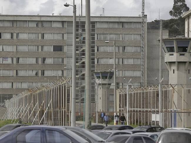 Carlos Ibarra Valencia, interno de la cárcel La Picota, patio A de extraditables dijo que están tratando a los internos con "bebedizos no aprobados por el Invima".. Foto: Colprensa