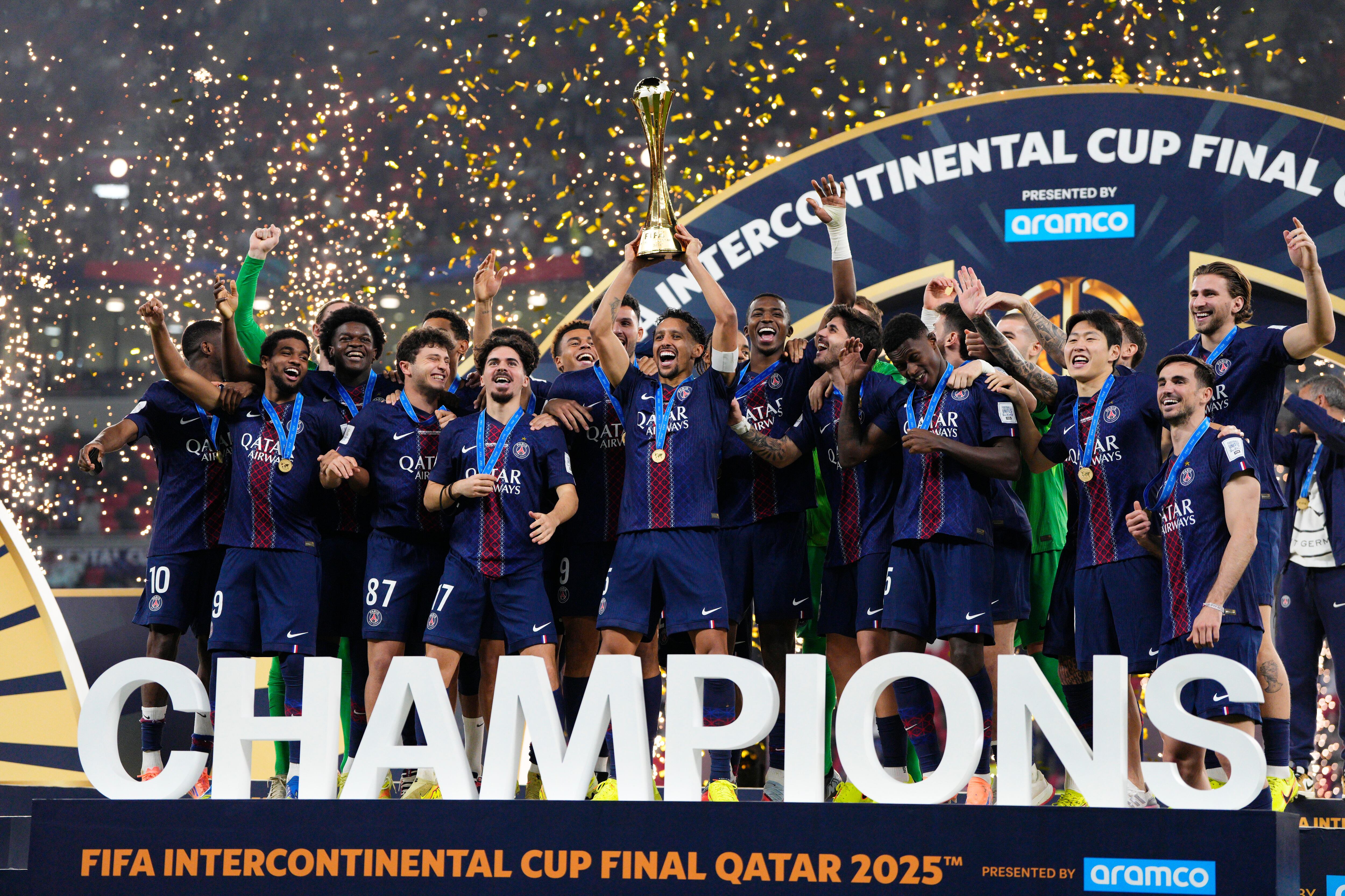 El PSG celebra el título de la Copa Intercontinental tras ganar a Flamengo. FOTO: Jose Breton/Pics Action/NurPhoto via Getty Images
