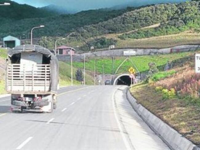 Gobierno adjudicará concesiones viales por $40 billones