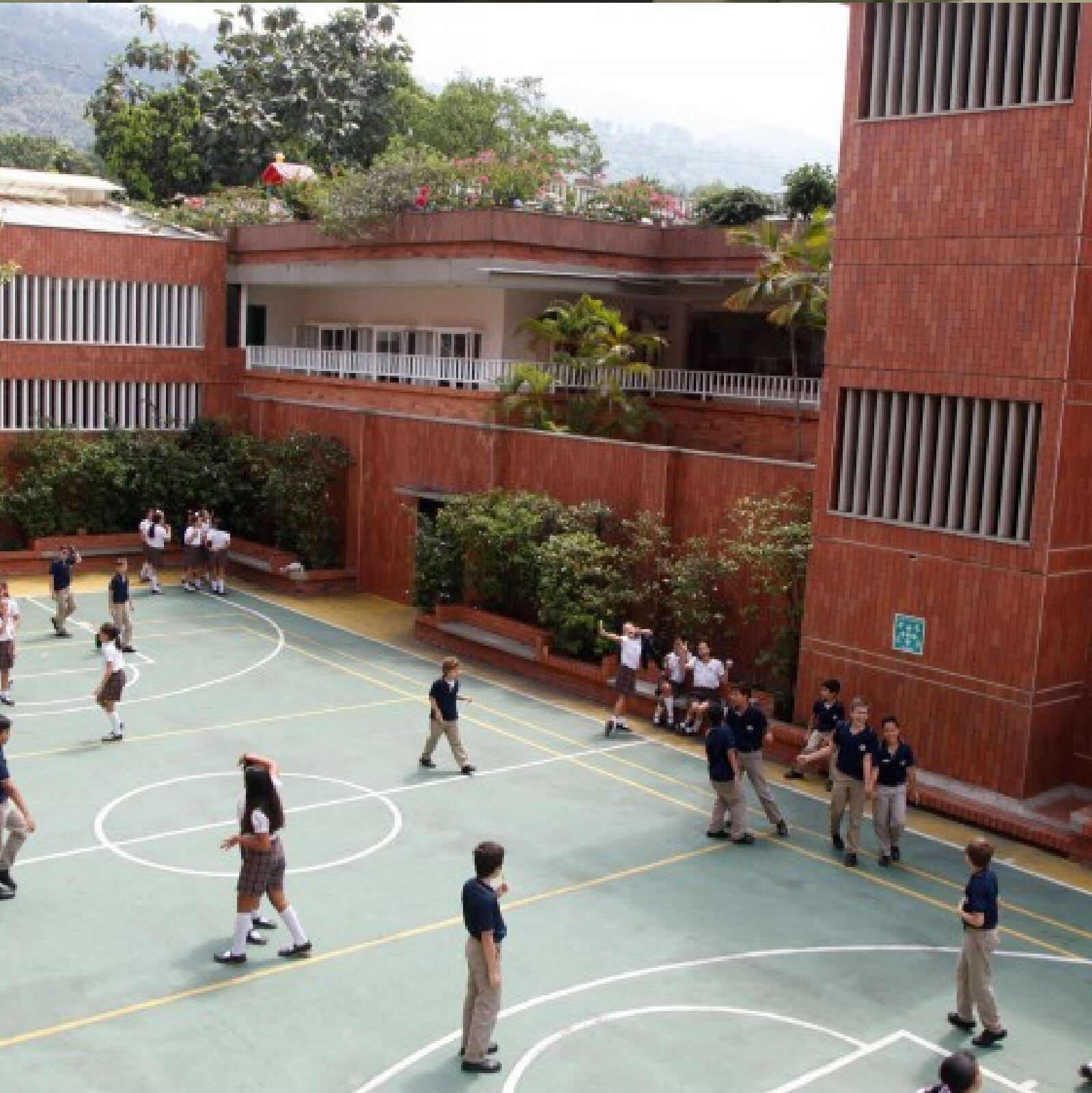 Colegio La Quinta del Puente. Foto: Cortesía a Melissa Múnera.