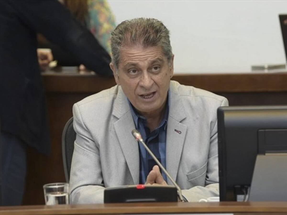 Por doble militancia, Tribunal de Antioquia le quita curul al concejal Carlos A. Zuluaga