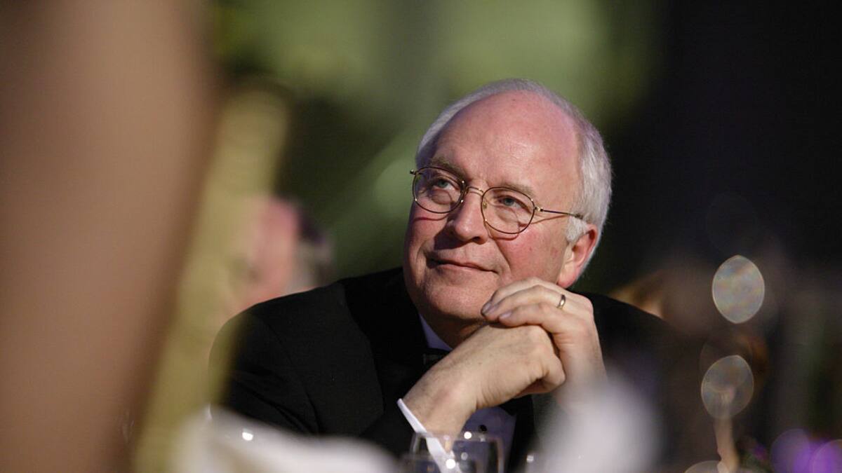 “Su intelecto, imagen e integridad lo hicieron una figura tan convincente”: exasesor de Dick Cheney