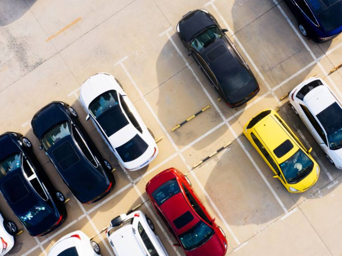 ¿Cómo funcionan las zonas de parqueo pago en Bogotá?