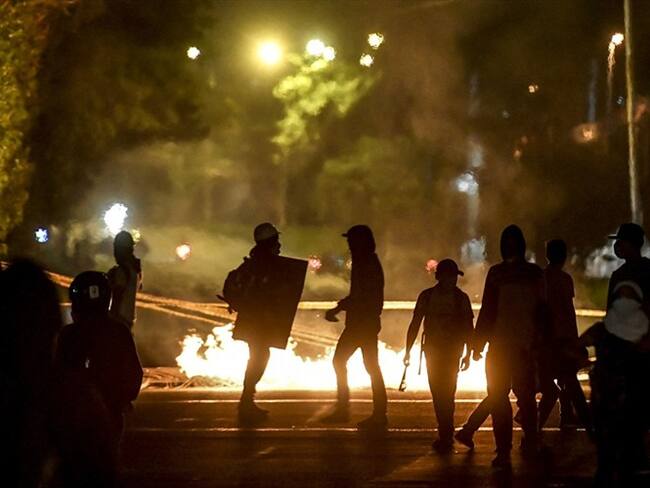 En Buenaventura hubo fuertes disturbios y saqueos