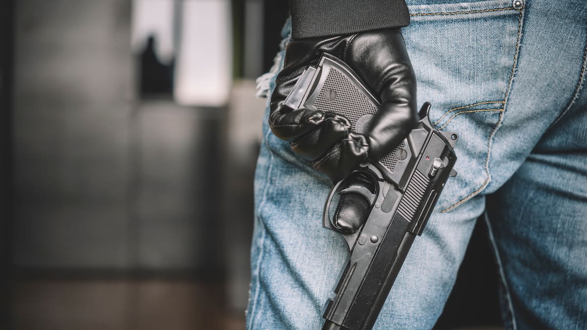 “Le apuntaron con una pistola a mi hijo de 12 años”: dramático relato de robo a familia en Chía