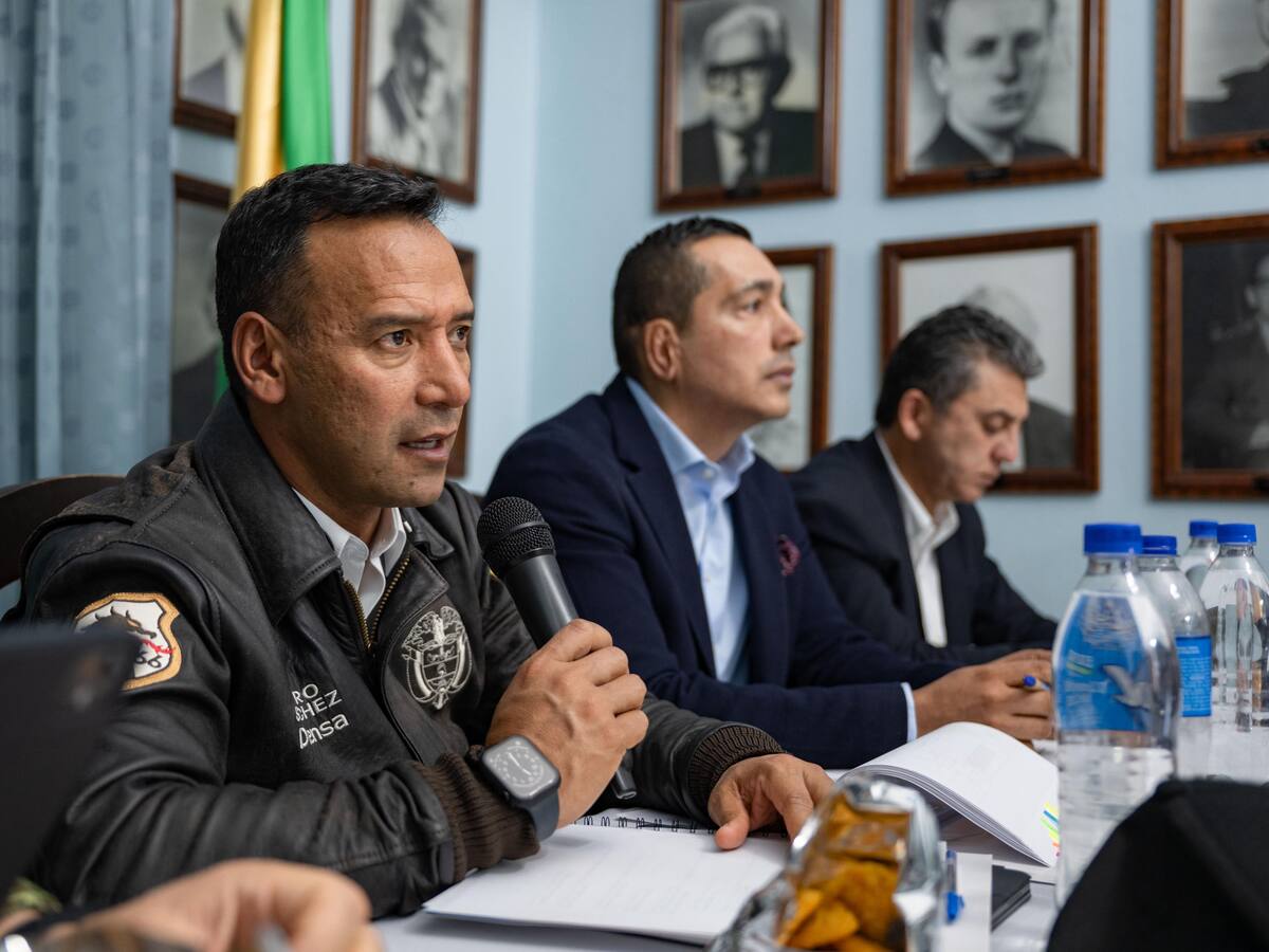 MinDefensa defendió compra de aviones suecos y aseguró que el proceso fue “transparente”