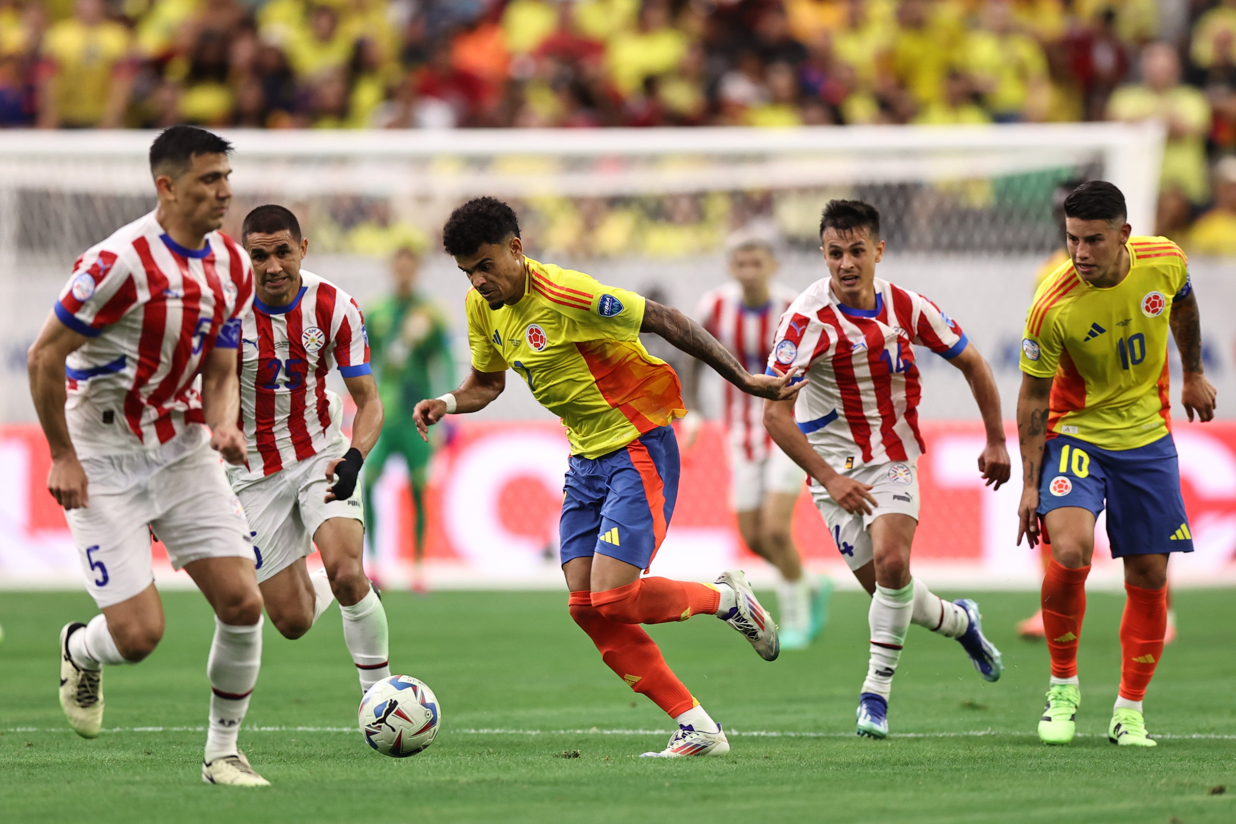 Colombia vs. Paraguay (Omar Vega / Getty Images)