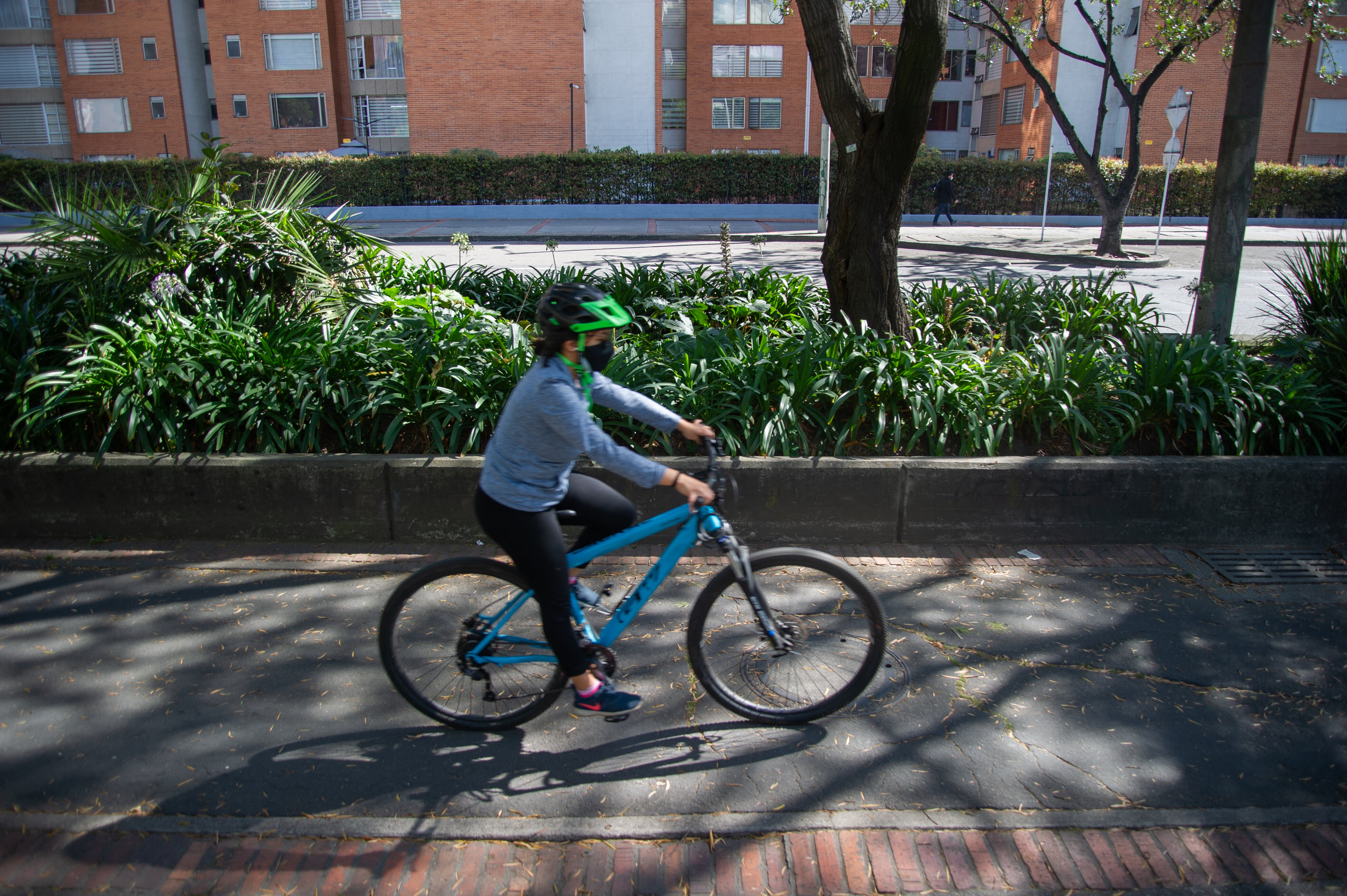 Este jueves 15 de diciembre se llevará a cabo una nueva edición navideña de la ciclovía nocturna para disfrutar del alumbrado navideño en la capital. Vía Getty Images