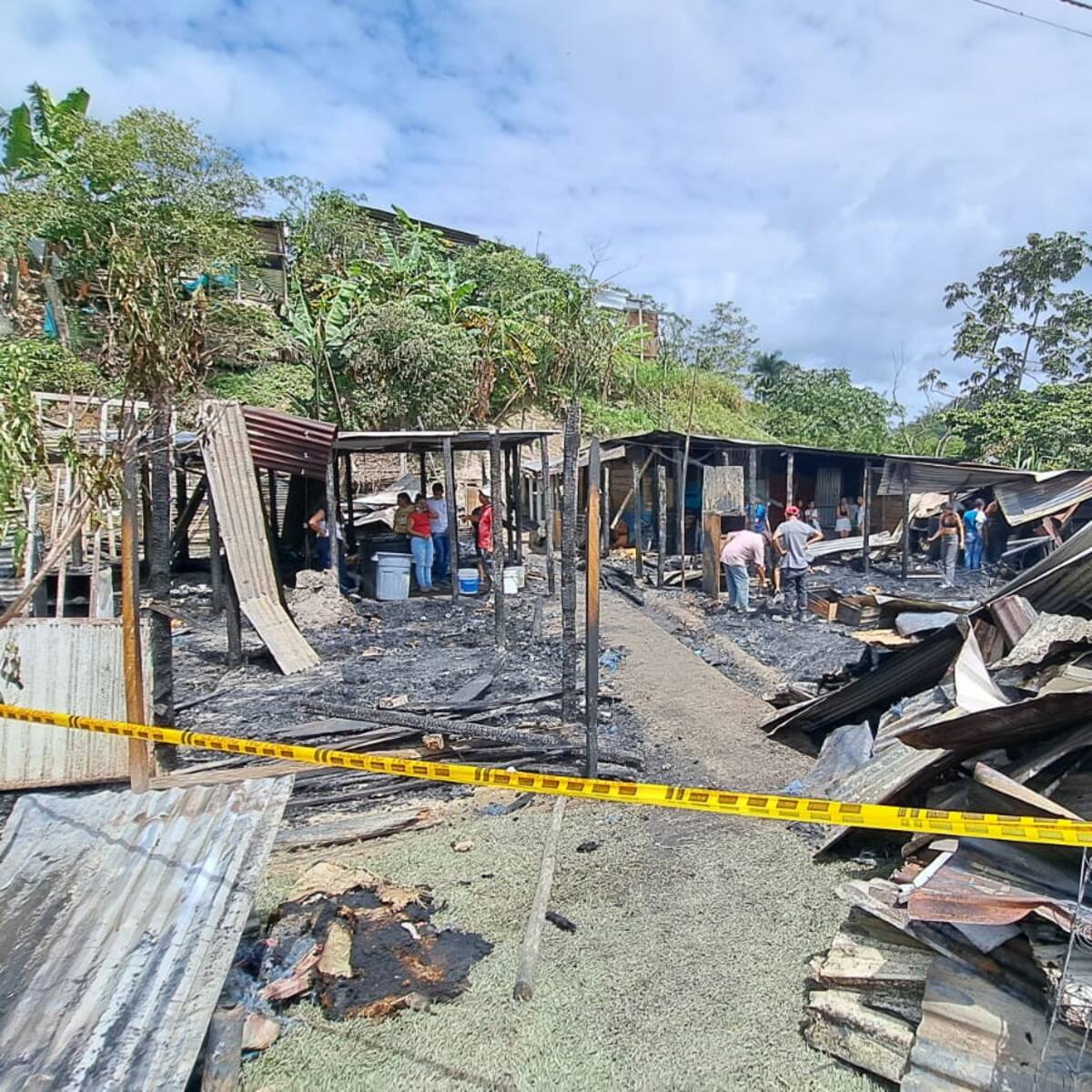 Incendio destruye ocho viviendas en La Palma, Cundinamarca