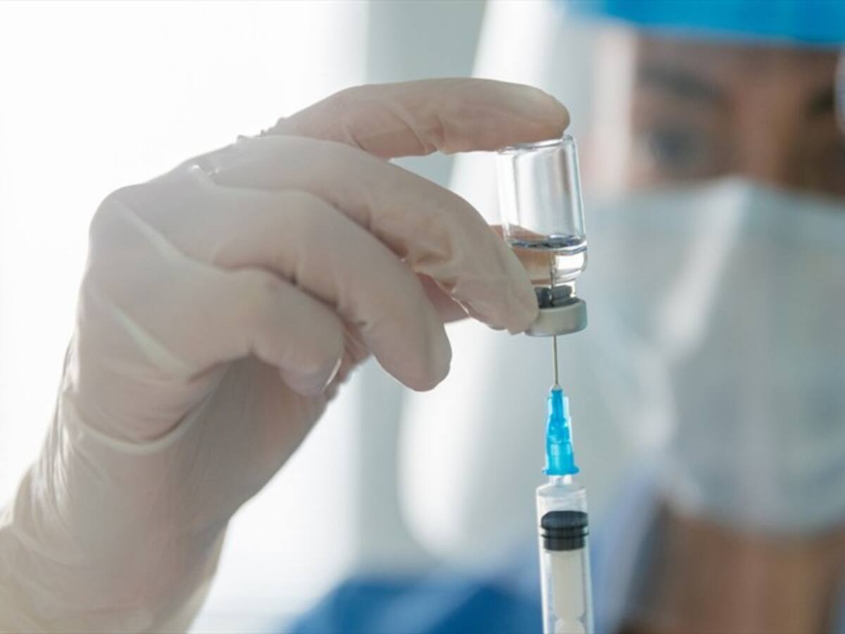 Privados podrían comenzar a negociar vacunas desde el 21 de abril