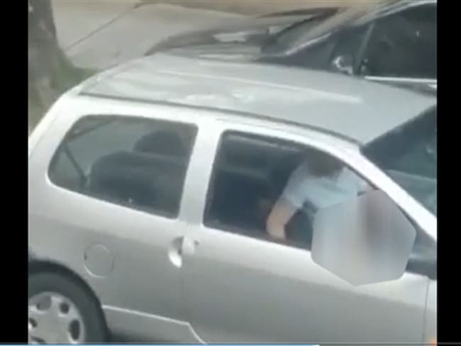 Pese a denuncia, hombre que se masturba en lugares públicos en Bogotá sigue suelto. Foto: La WCon Vicky Dávila