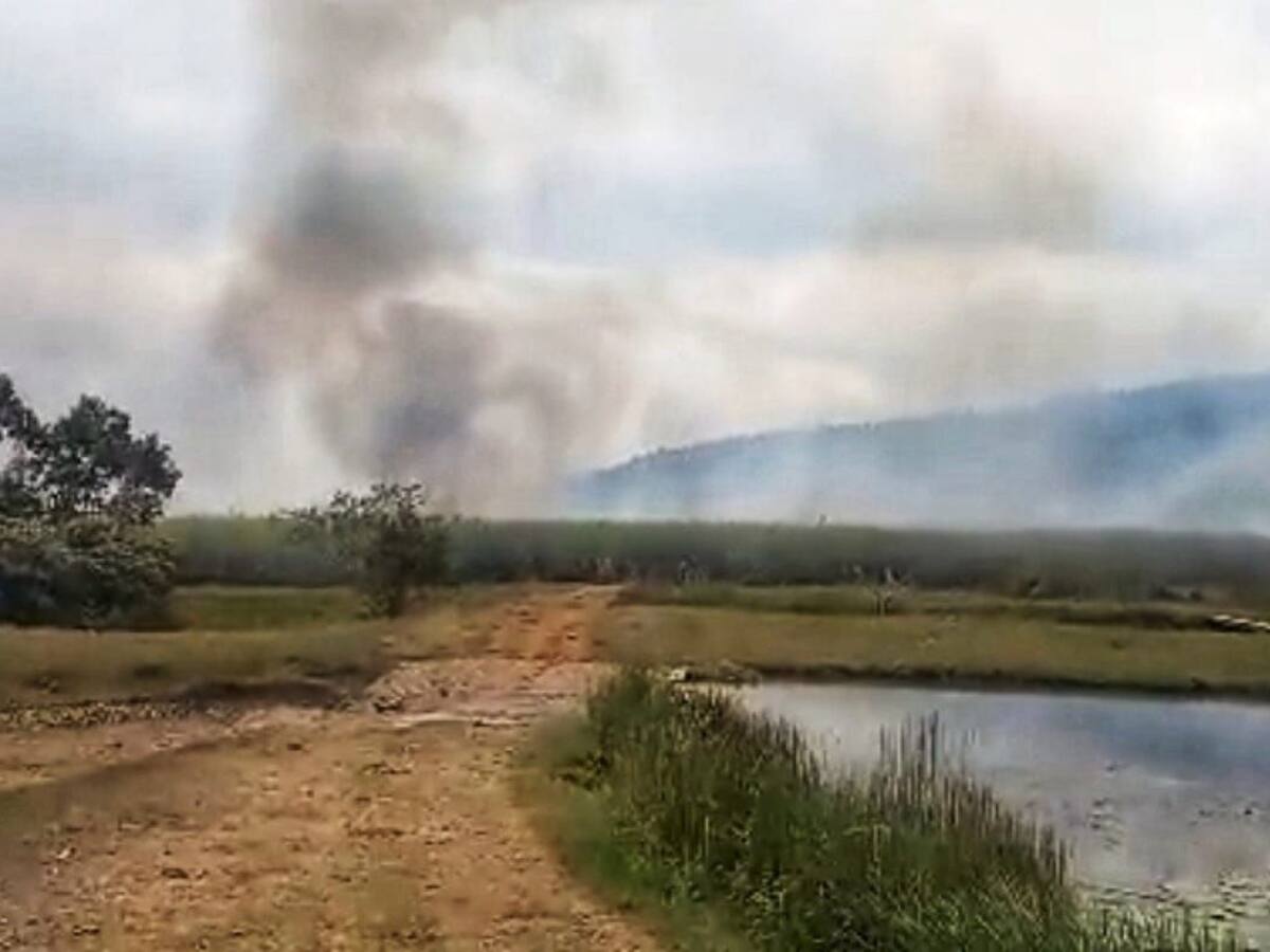 Encapuchados prendieron fuego a reserva forestal en el norte del Cauca