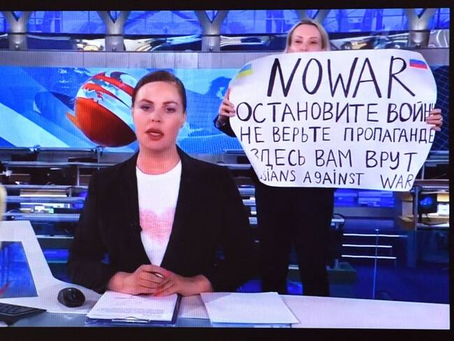 Periodista rusa Marina Ovsyannikova. Foto: Getty Images.