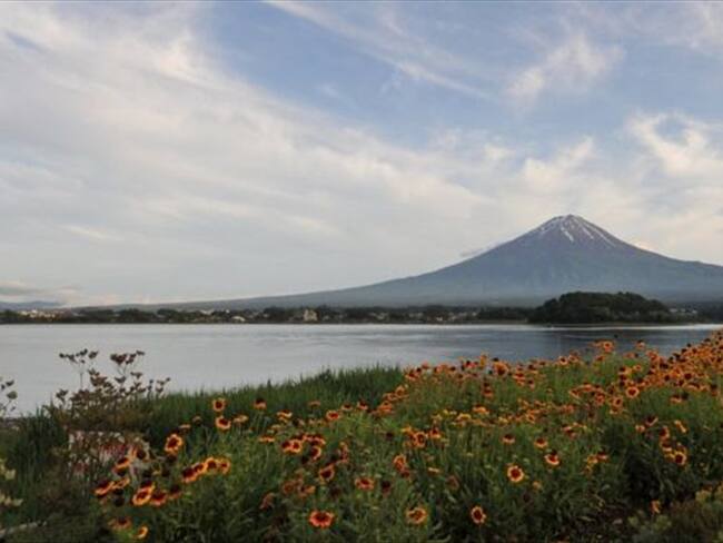 El monte Fuji es la montaña más alta y más famosa de Japón.. Foto: BBC Mundo