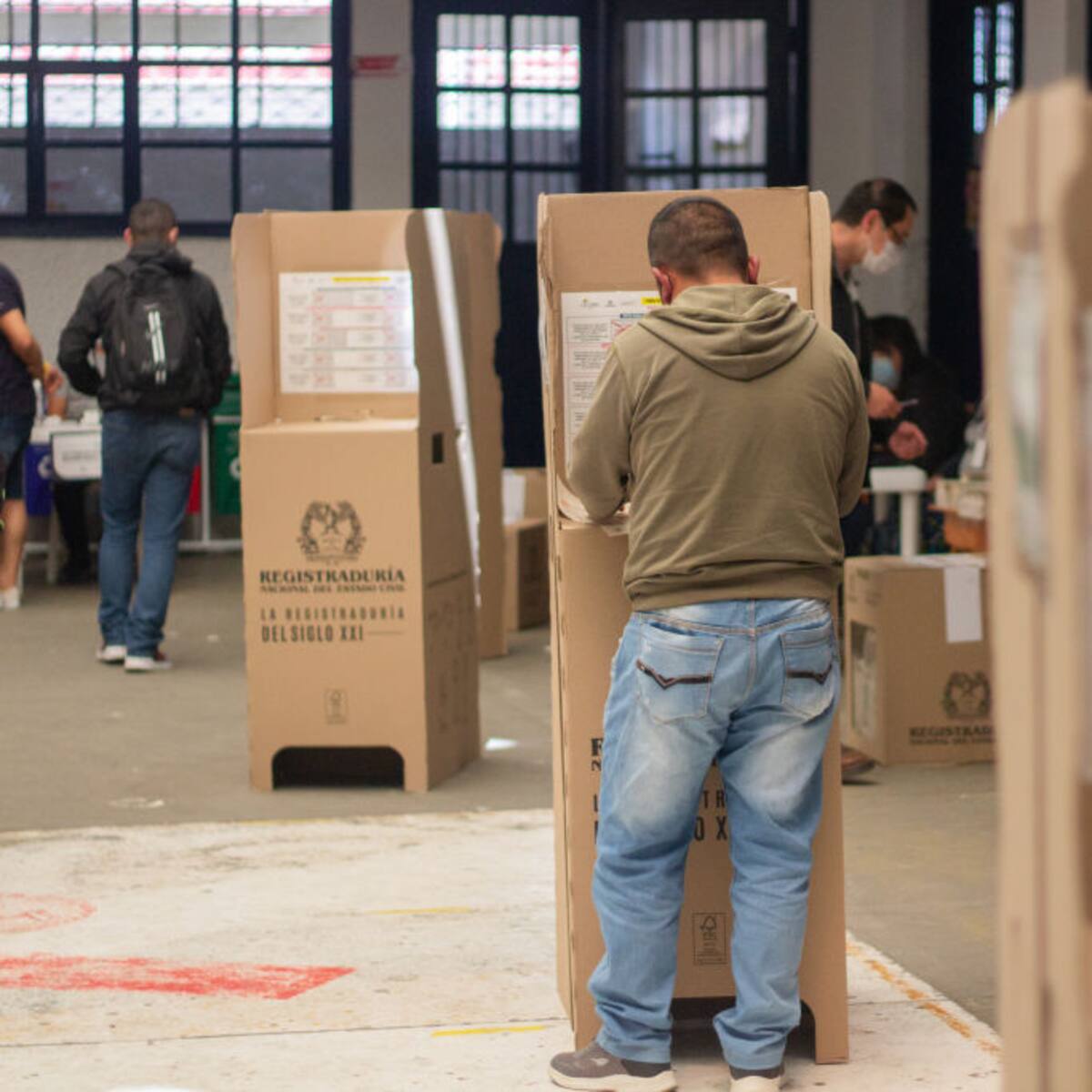 Así quedó el tarjetón electoral para la primera vuelta presidencial