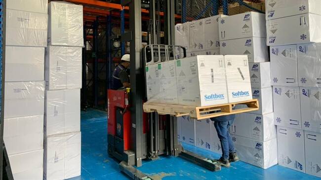 Llegó a Colombia nuevo lote de vacunas Pfizer . Foto: Cortesía Ministerio de Salud
