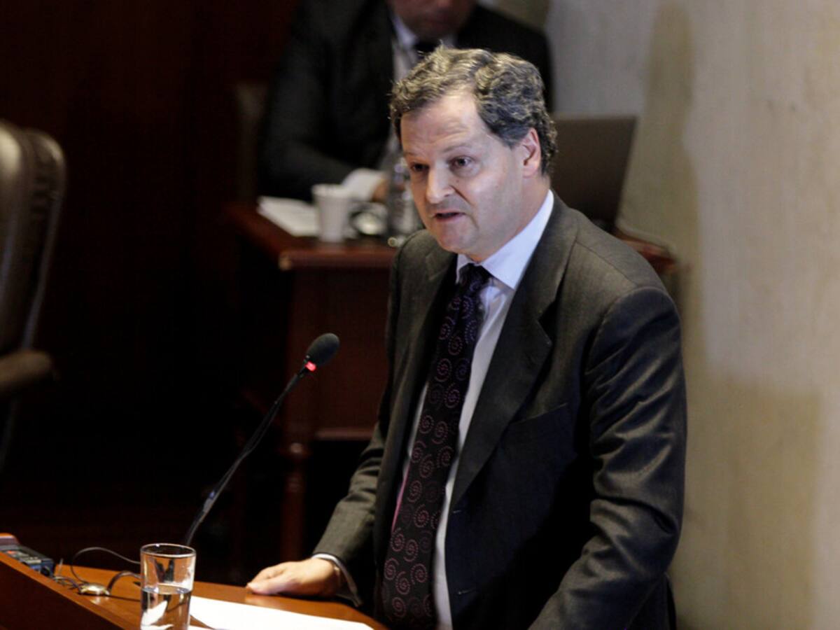 ‘Paz total’ tendrá problemas si trata a todos como guerrillas: Sergio Jaramillo