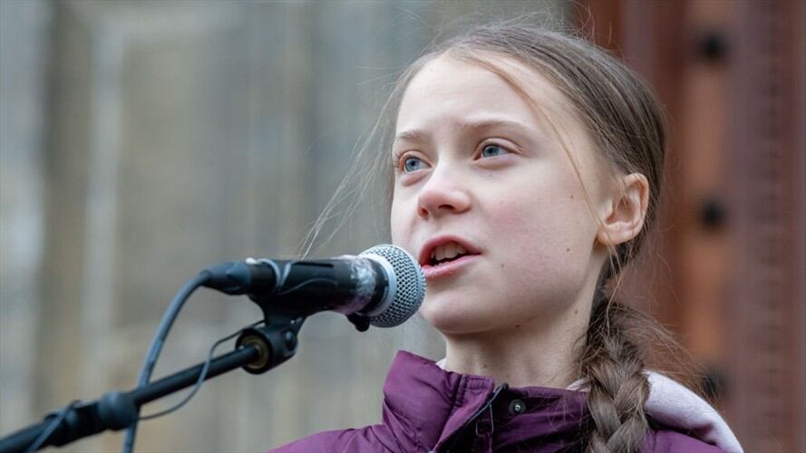 Nuestro hogar aún está en llamas y sus acciones están dándole combustible al fuego: Greta Thunberg a los líderes políticos.. Foto: Getty Images