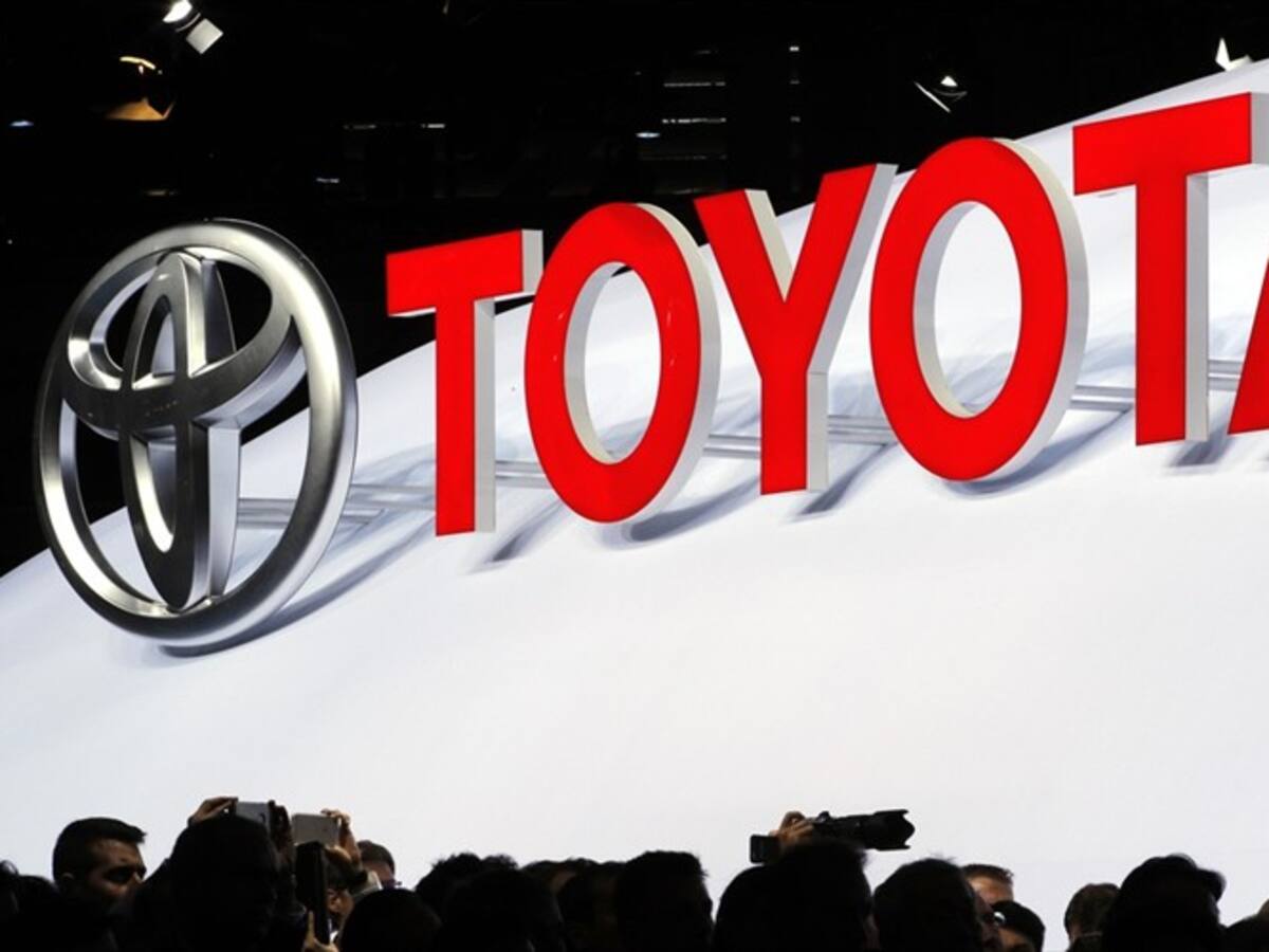 Toyota y Volkswagen suspenden la producción de automóviles en Rusia