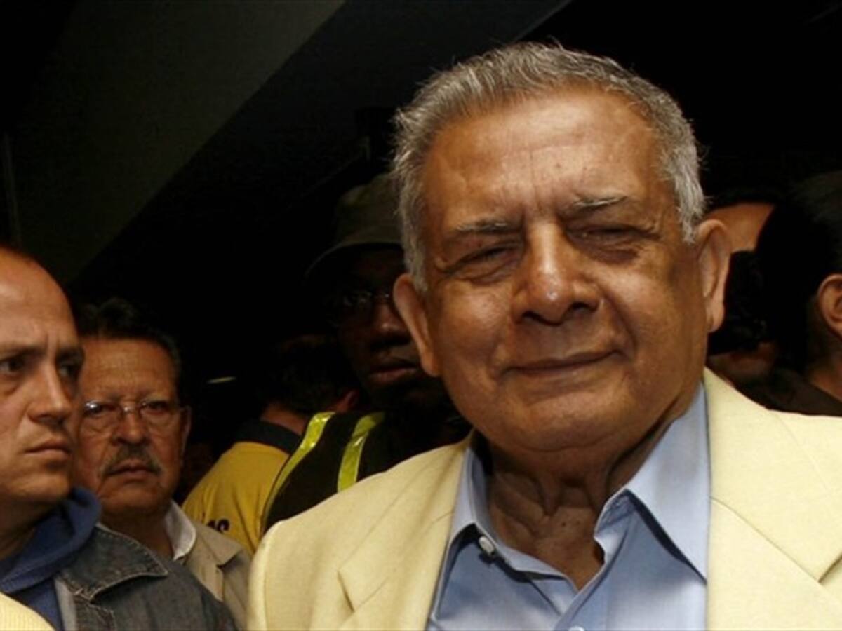 Líderes políticos despiden al dirigente Carlos Romero