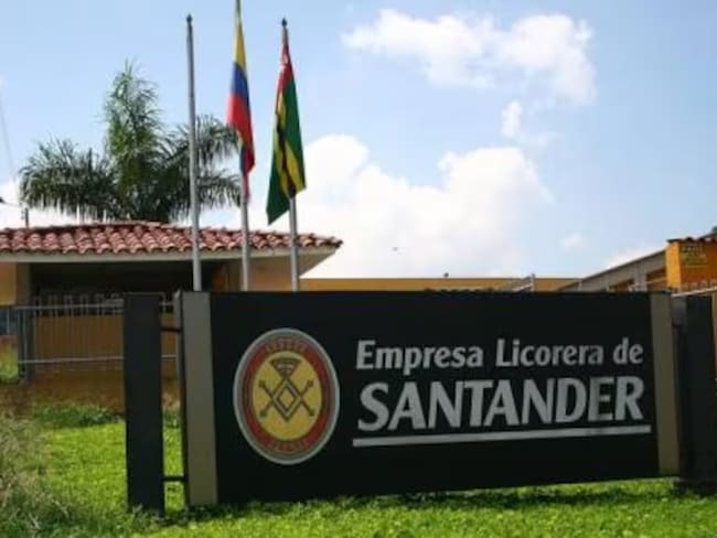 Denuncian que particulares registraron marca de Licorera de Santander y sus productos