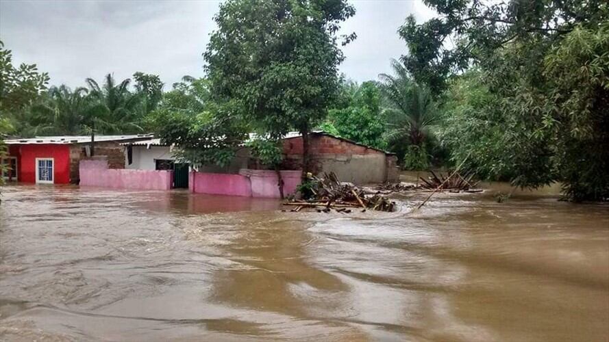 Lluvias generaron desbordamiento del río Sevilla en Guacamayal (Magdalena). Foto: Suministrada