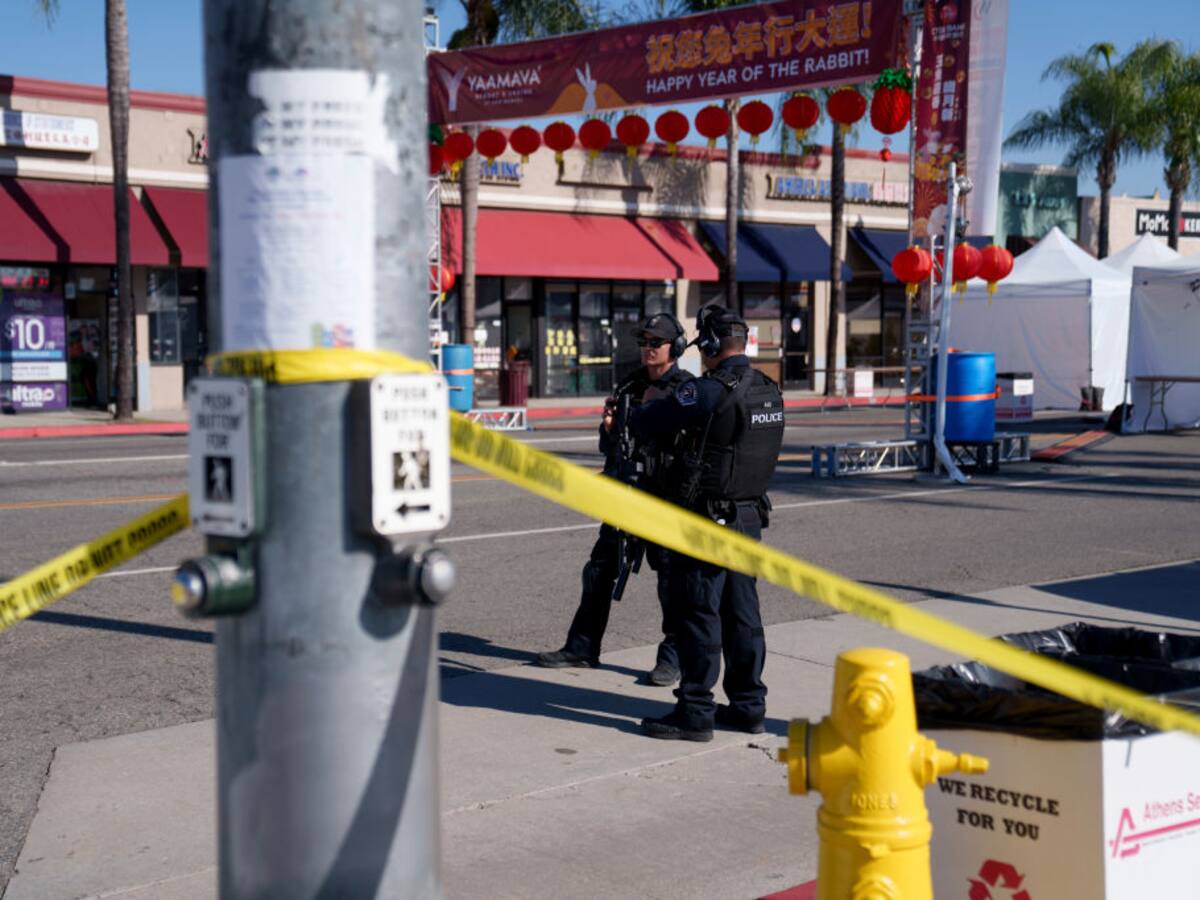 Policía de EE.UU. localiza al posible sospechoso del tiroteo masivo en Monterey Park