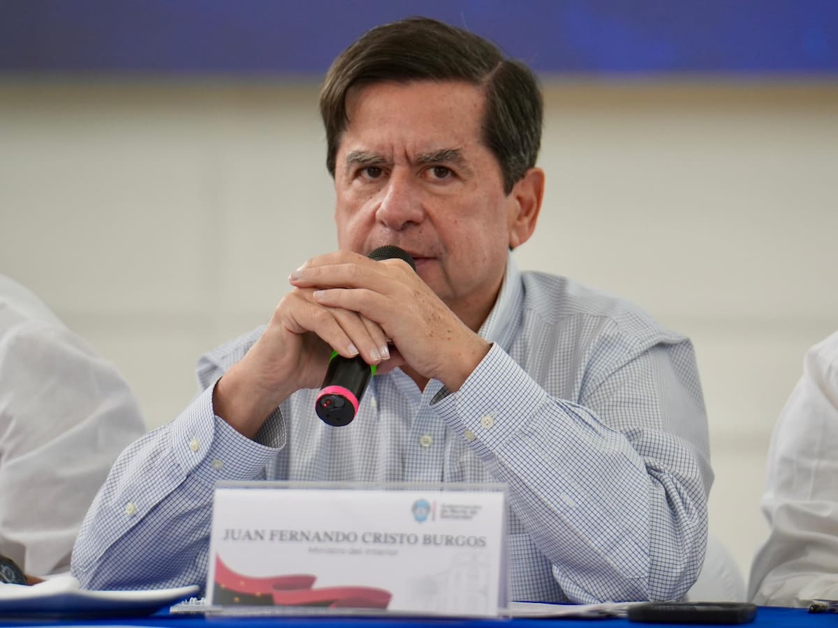 MinInterior arremete contra el ELN y asegura que quedó “políticamente” sepultado