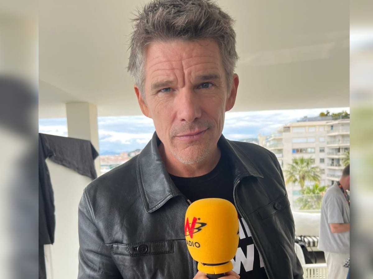 Ninguna escena de amor es fácil: Ethan Hawke sobre el corto ‘Extraña forma de vida’