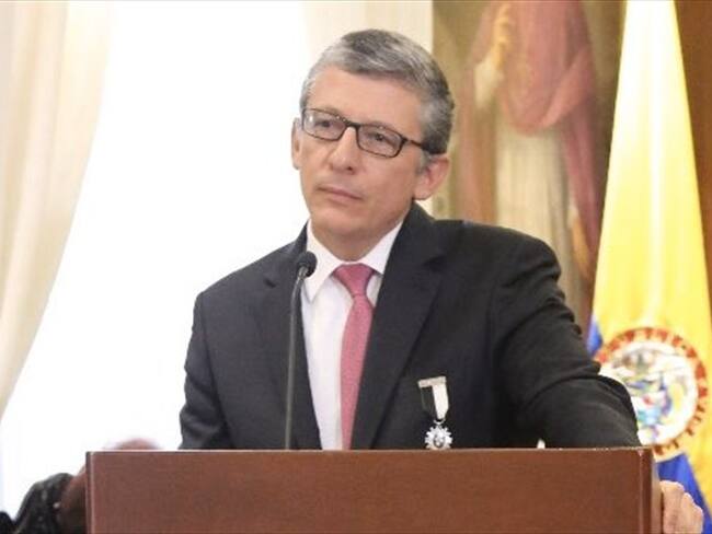 Los jóvenes confían más en las universidades que en el Gobierno: Alejandro Cheyne