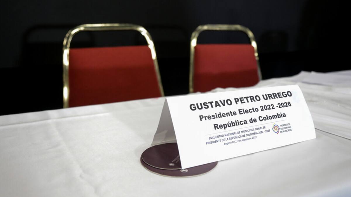 ¿La reunión de Petro y alcaldes terminó como la fábula de la zorra y la garza?