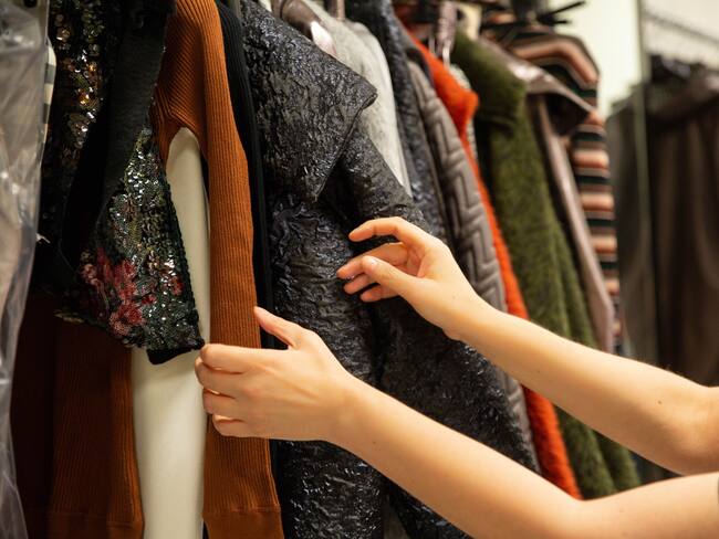 Si se negocia con el armario, se pensará en moda sostenible: Marcela Sarmiento