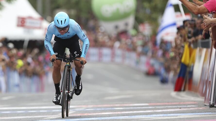 Miguel Ángel López va de cuartas en la general con un tiempo restante de 43". Foto: Associated Press - AP