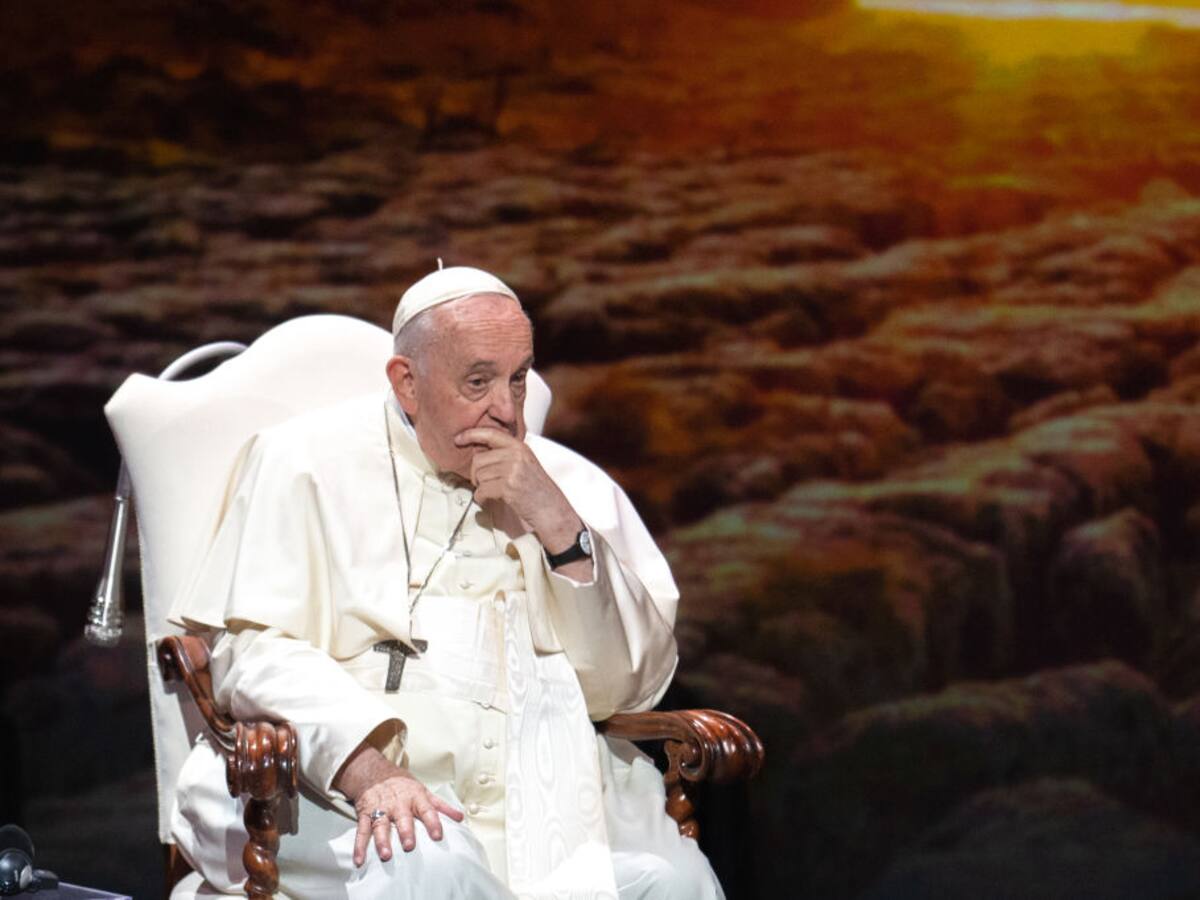 El papa Francisco pidió a gobernantes iniciativas eficaces para acabar con la guerra