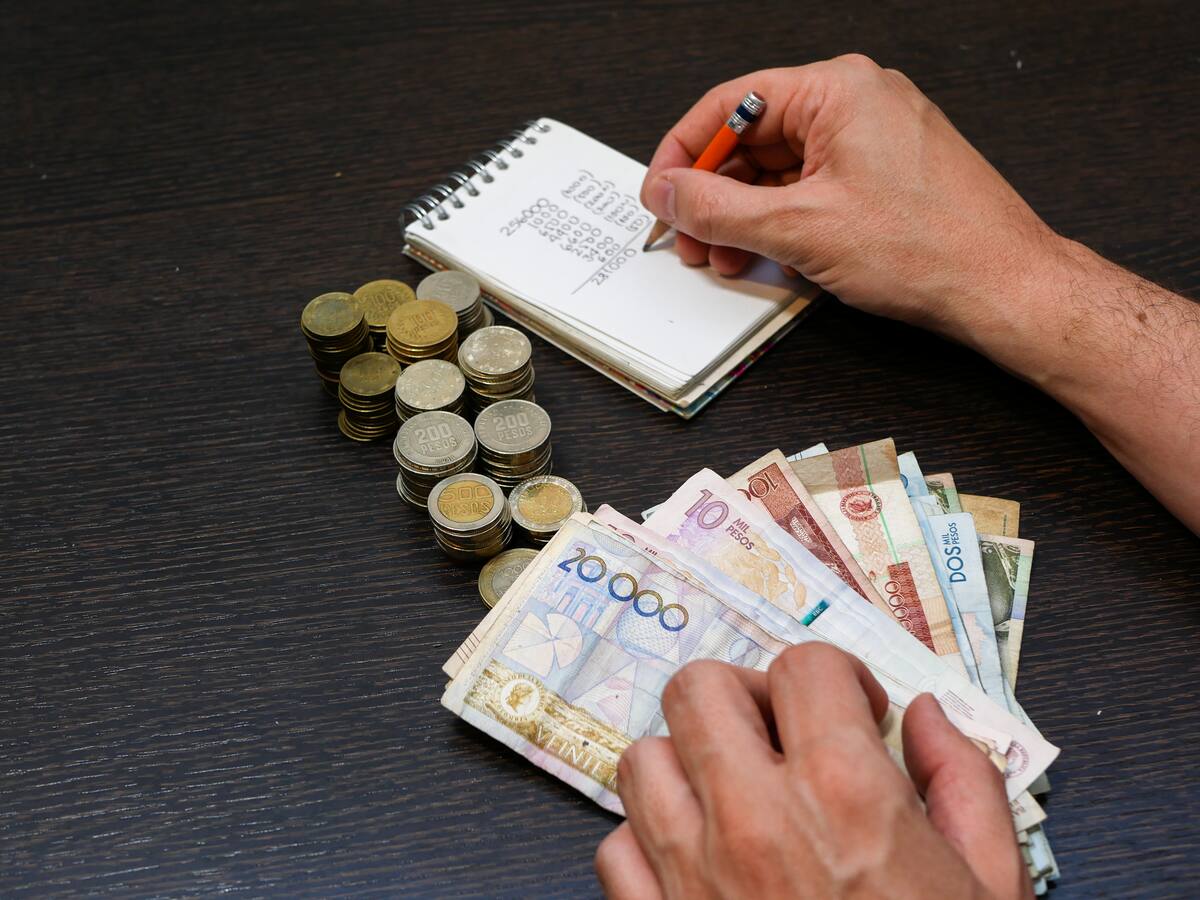 Aliste el bolsillo: vuelve impuesto al consumo en restaurantes, bares, panaderías en enero 2022