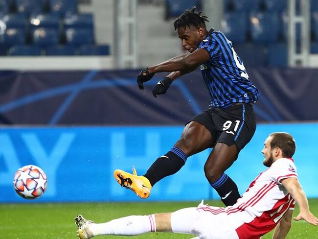 Doblete de Duván Zapata en Champions. Foto: Getty