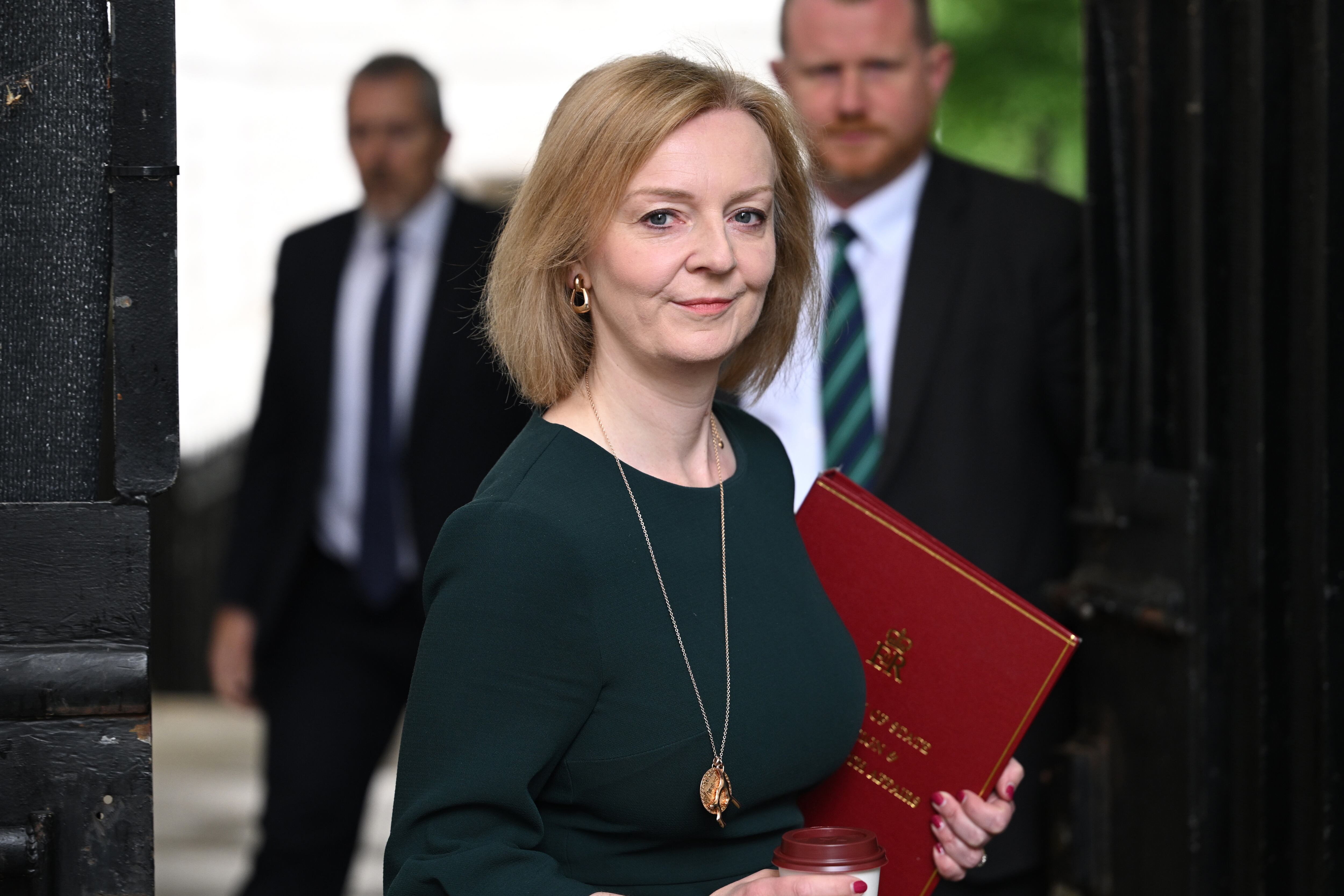 LONDON, ENGLAND – MAY 24: Foreign Secretary Liz Truss arrives for the weekly cabinet meeting at Downing Street on May 24, 2022 in London, England. (Photo by Leon Neal/Getty Images)