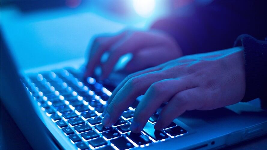 Félix García Chabur fue denunciado por supuestamente grabar sin autorización a varias jóvenes mientras sostenían relaciones sexuales y, posteriormente, publicar los videos en una página web. Foto: Getty Images