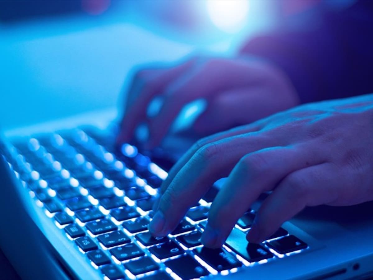 Imputan cargos contra hombre que publicó videos sexuales con 15 mujeres