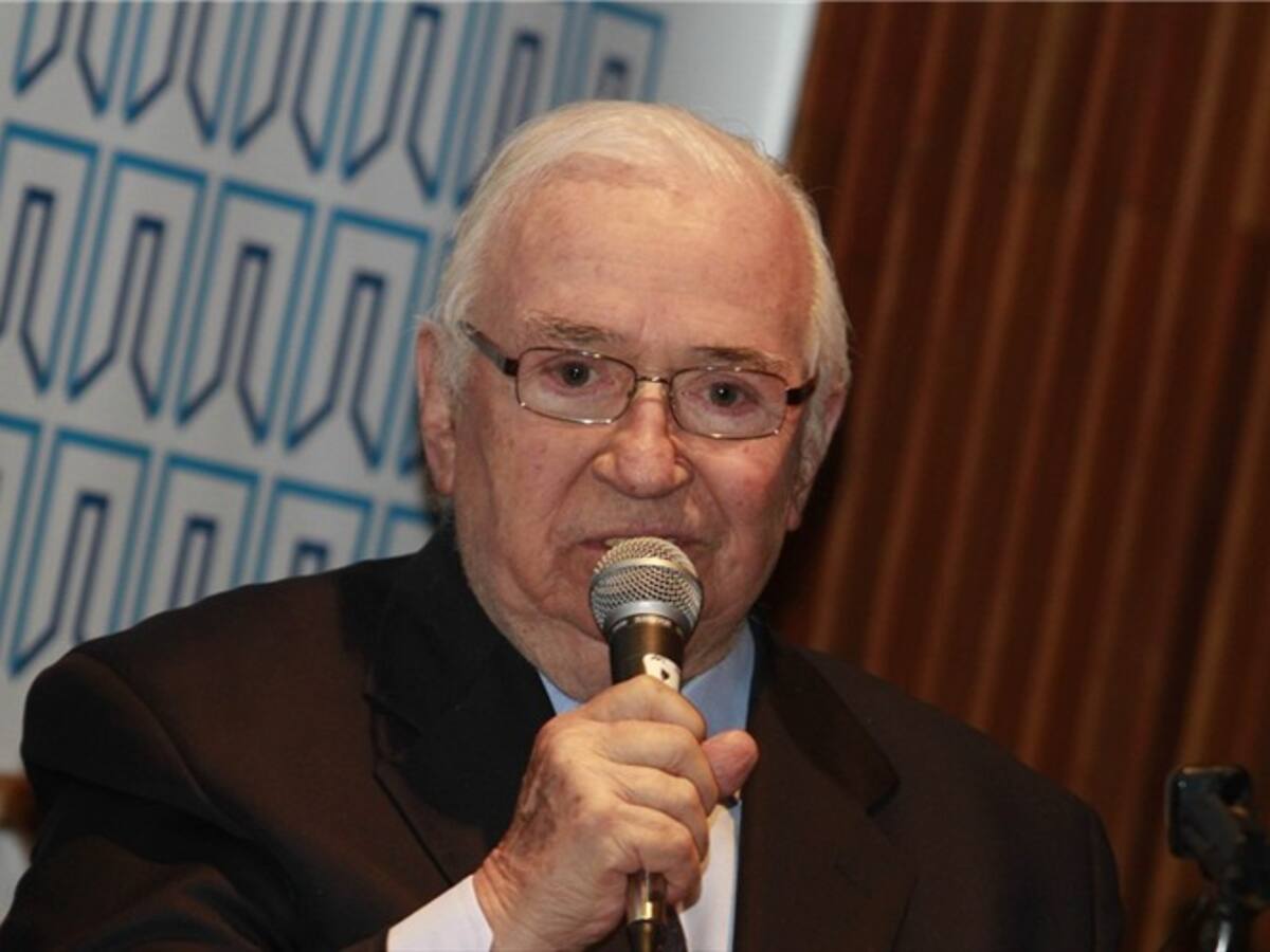 Teresa Sanjurjo expuso la labor de Belisario Betancur en la Fundación Princesa de Asturias