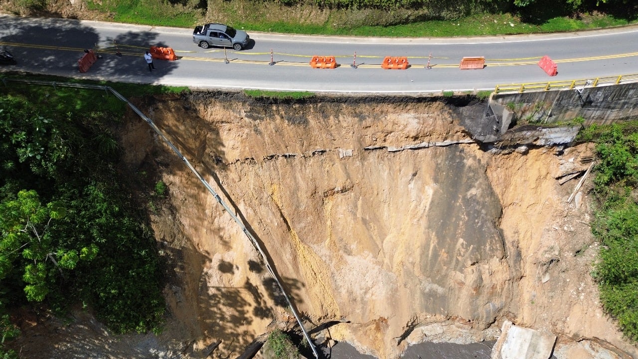 Punto crítico en vía alterna al LLano./ Suministrada