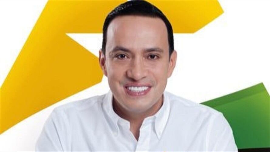 Aguilar Hurtado candidato por el  movimiento Siempre Santander se llevó el 35,56% de los votos.. Foto: Twitter