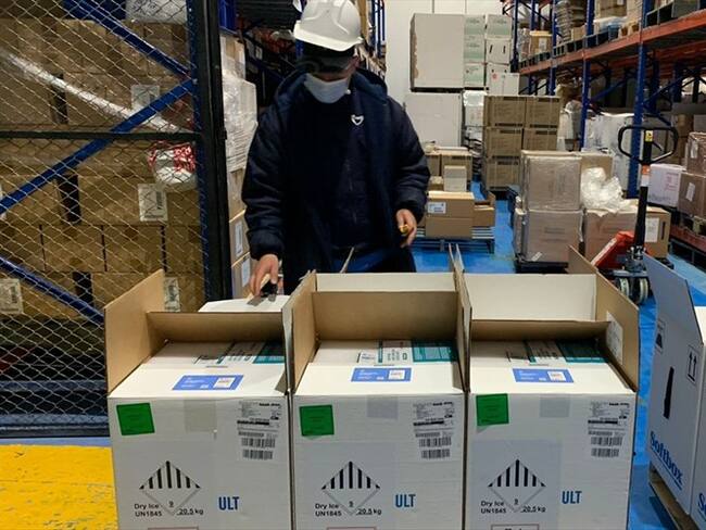 Llegan al país 339.300 dosis de vacunas de Pfizer. Foto: Ministerio de Salud