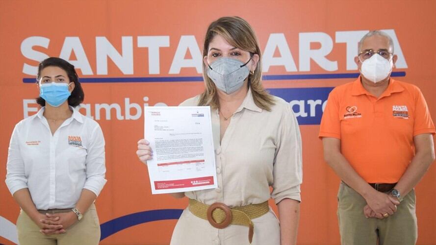 Virna Johnson, alcaldesa de Santa Marta, rechazó las acciones de embargo ejercidas por el Hospital Universitario Julio Méndez Barreneche . Foto: Alcaldía de Santa Marta