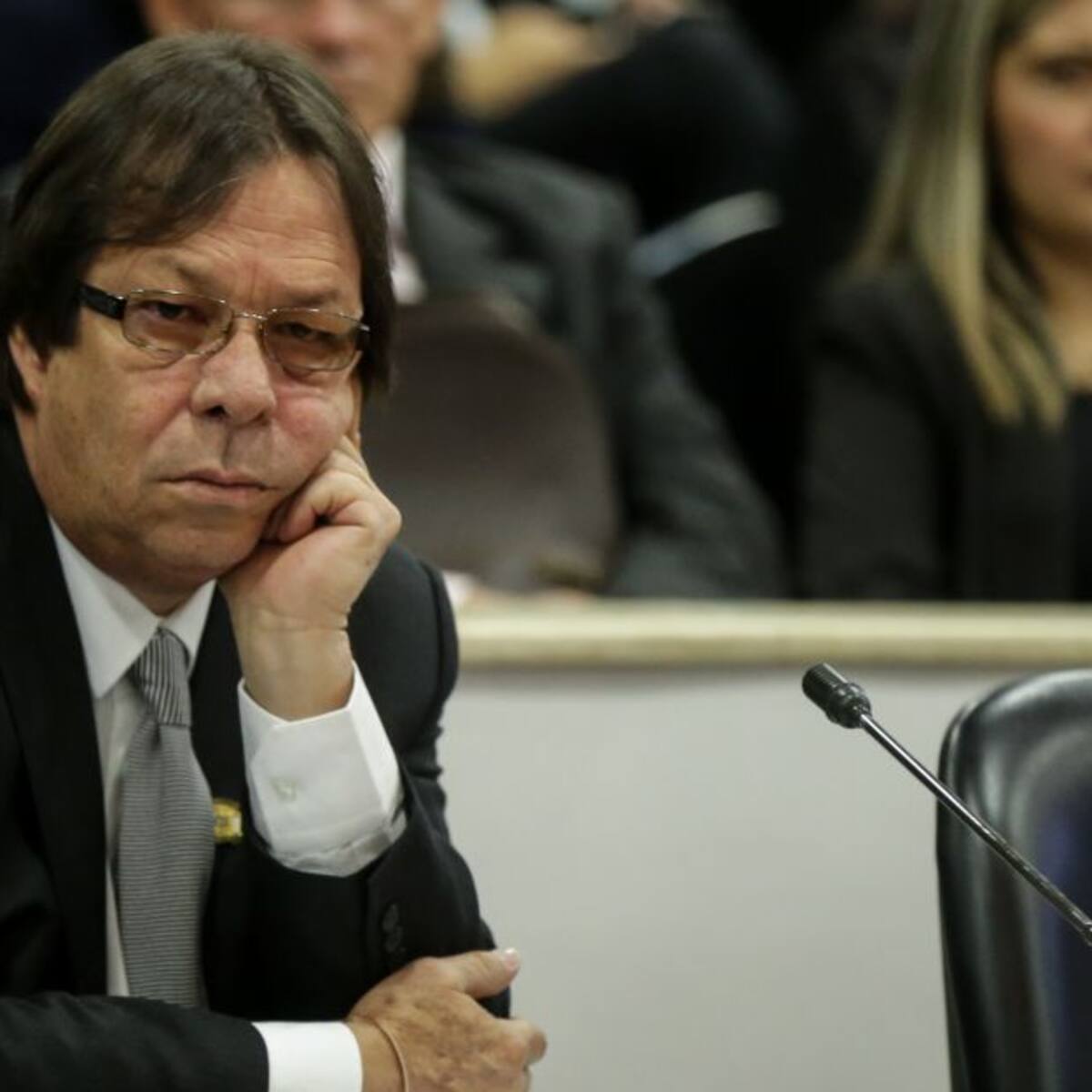 Congreso en pleno aceptó la renuncia de César Lorduy al CNE
