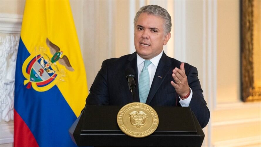 Duque dijo que en el pasado hubo una reforma fiscal para financiar “el desarme de unos pocos”. Foto: Cortesía de la Presidencia de la República